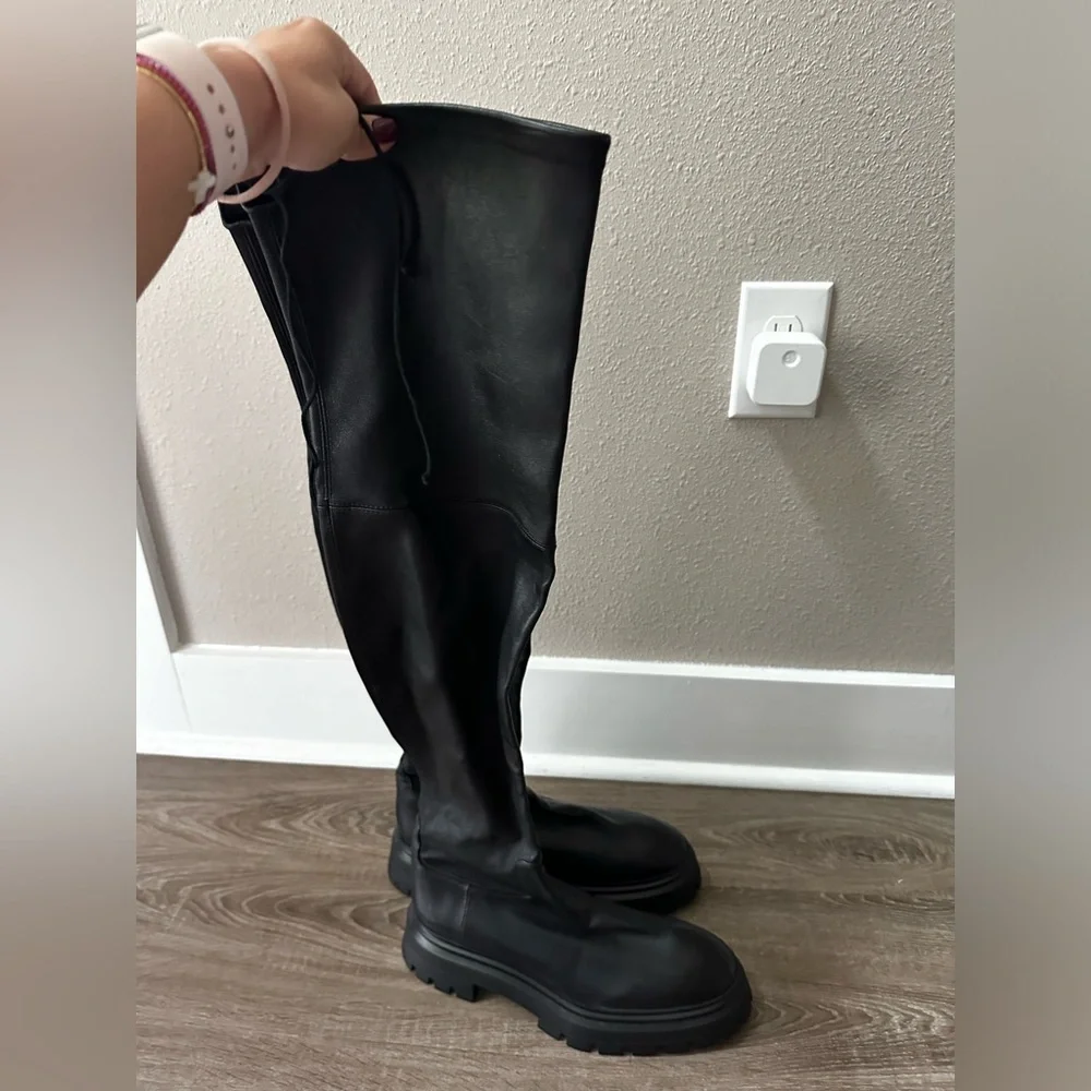 Stuart Weitzman Bedfordland Lug Sole Over the Knee Boot‎ Size 10.5 NEW